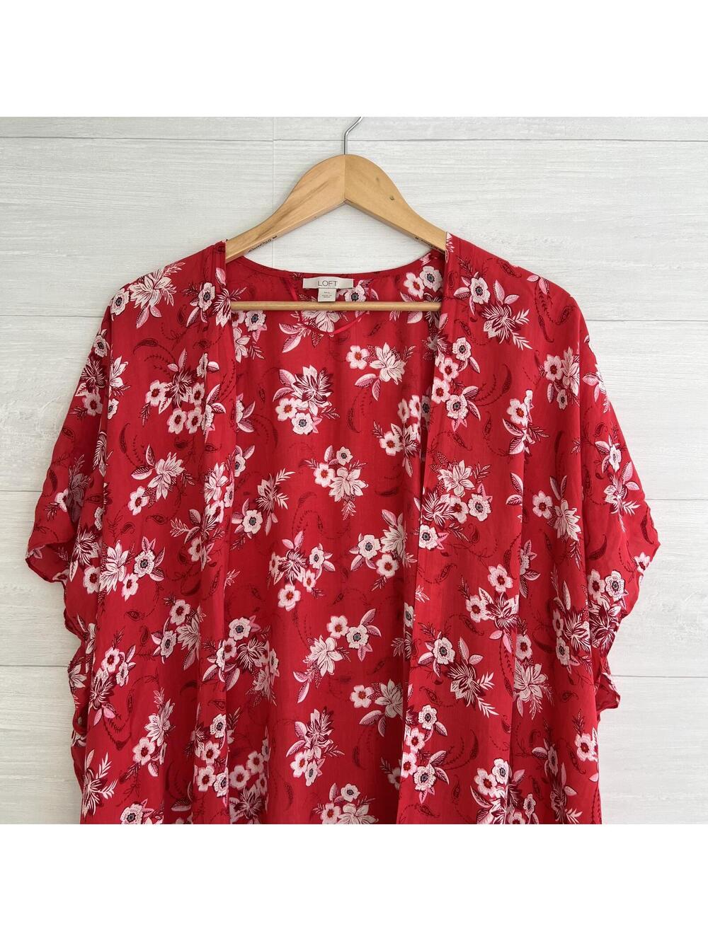 LOFT - Red floral lightweight open kimono top, M/L - Picture 2 of 9